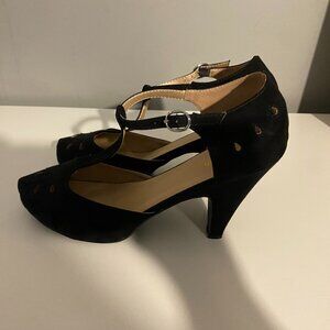Modcloth T Strap Pin Up Vintage Style Black Heels